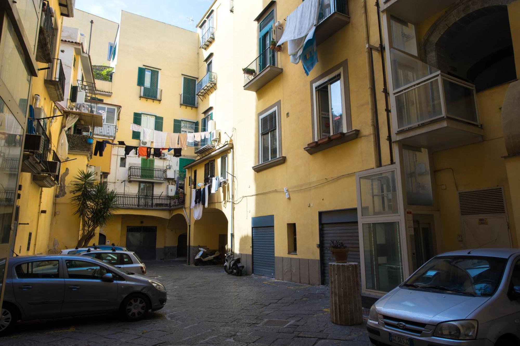 Palazzo 15 Napoli Acomodação com café da manhã Exterior foto