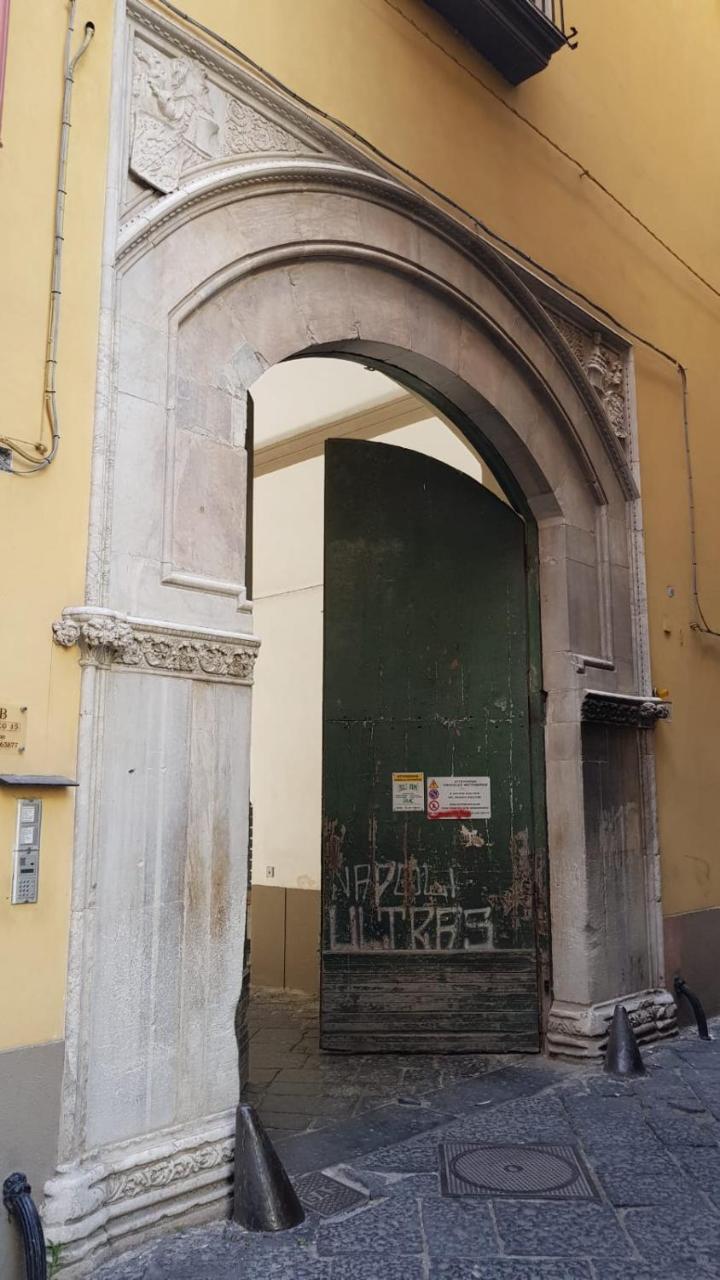 Palazzo 15 Napoli Acomodação com café da manhã Exterior foto